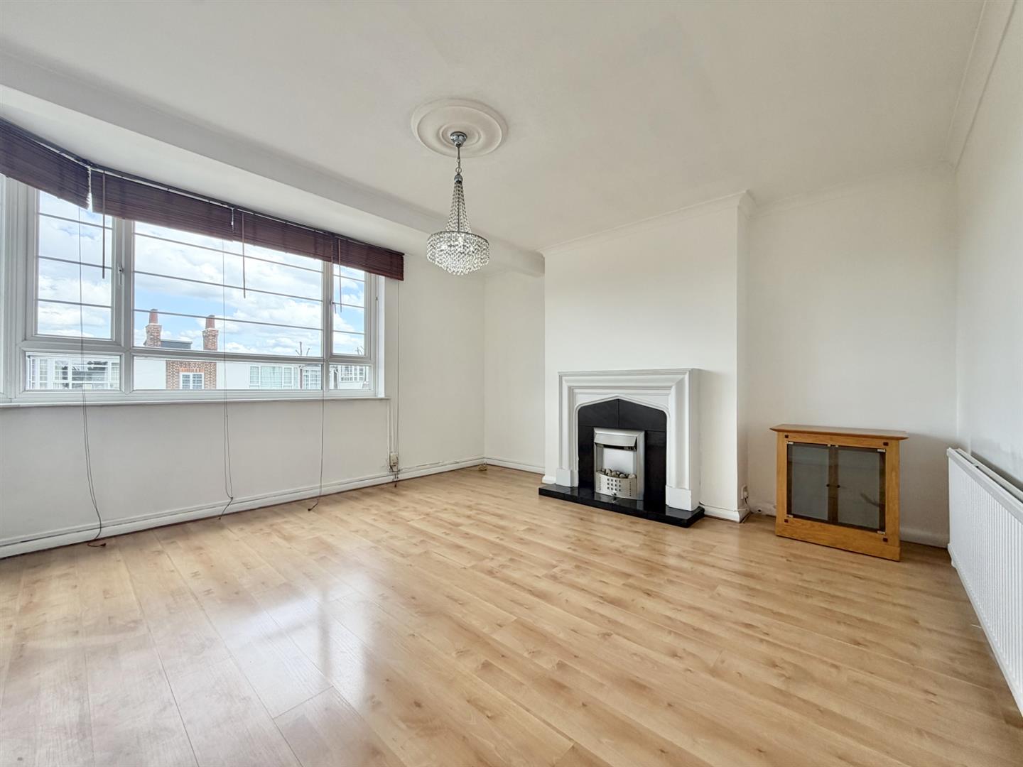 Seymour Court, Winchmore Hill